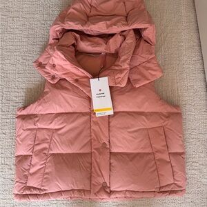 NWT Lululemon Wunder Puff 600-Down-Fill Cropped Vest 6 tea rose